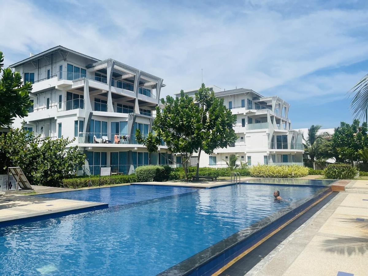 Trincomalee Ocean Front Condos Екстериор снимка