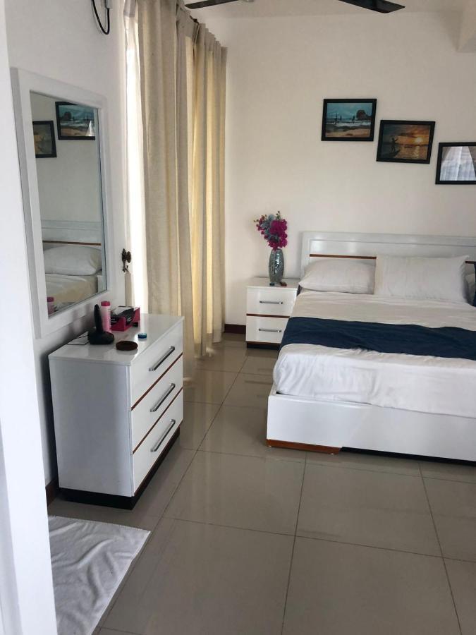 Trincomalee Ocean Front Condos Екстериор снимка