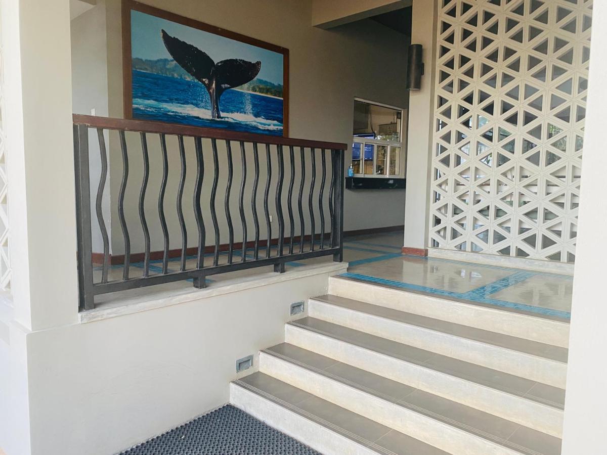 Trincomalee Ocean Front Condos Екстериор снимка