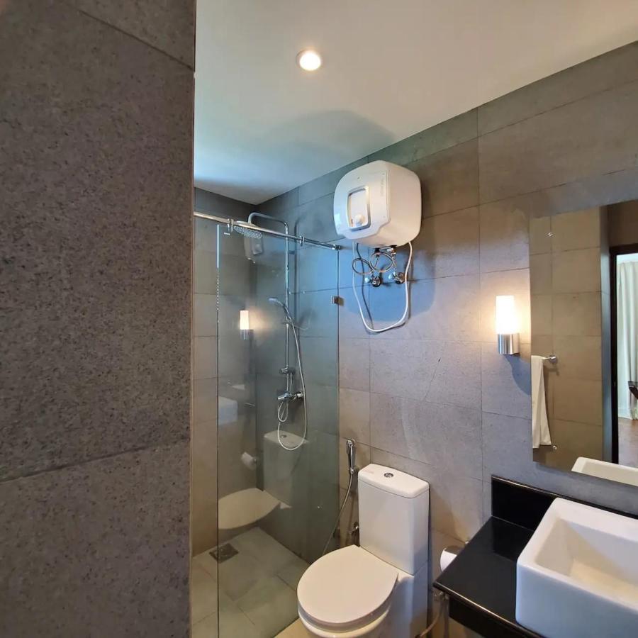 Trincomalee Ocean Front Condos Екстериор снимка